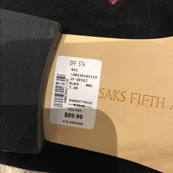 Saks black flats - Picture 3 of 3
